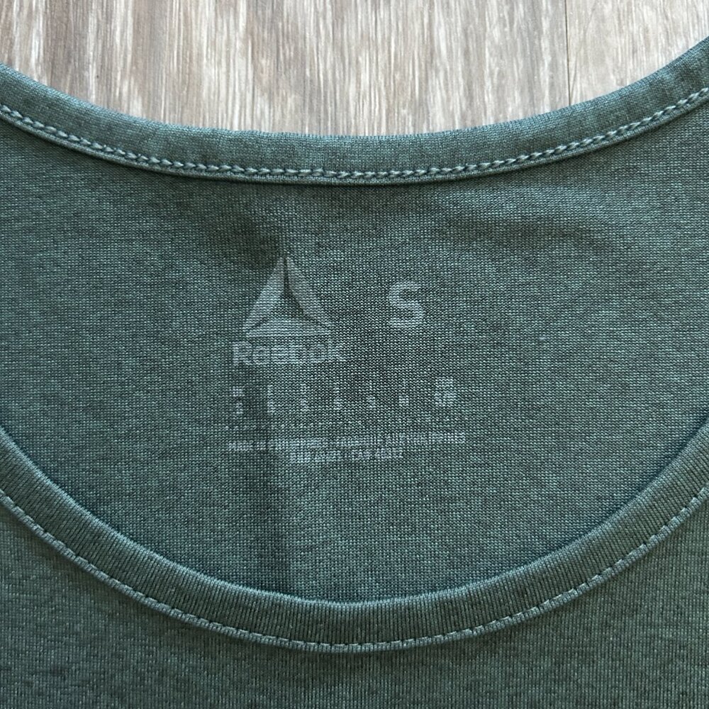 Reebok Tank - Picture 3 of 6